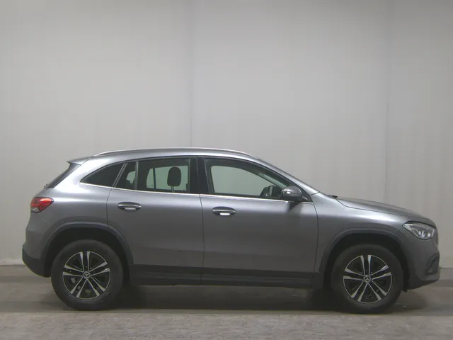 Mercedes-Benz GLA 180 d Style