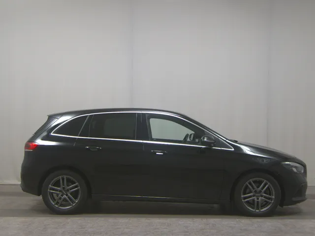 Mercedes-Benz B 200 d Progressive