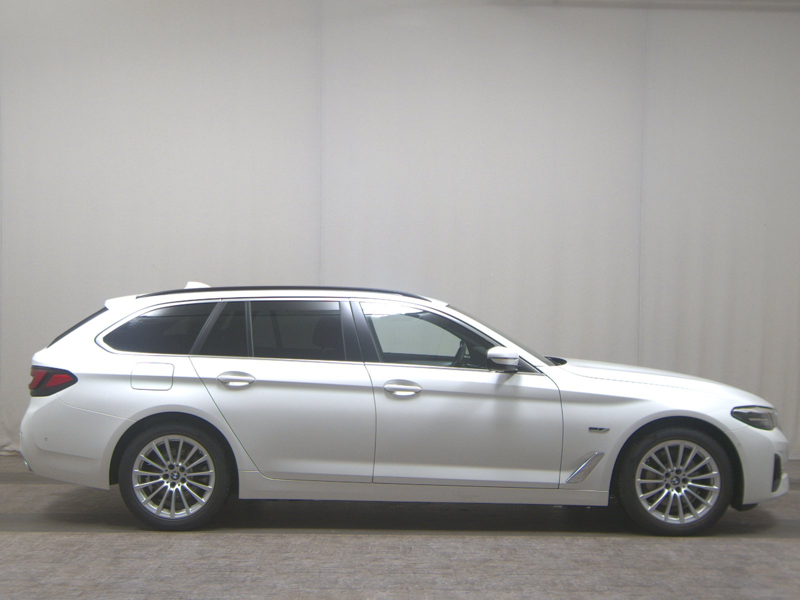 BMW 530e Touring