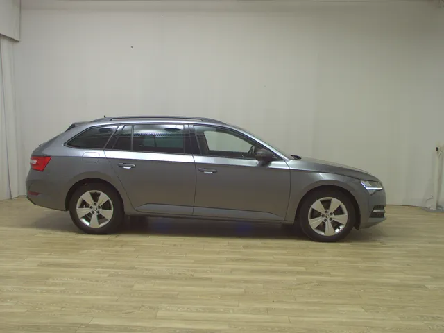 Skoda Superb Kombi 2.0 TDI Active