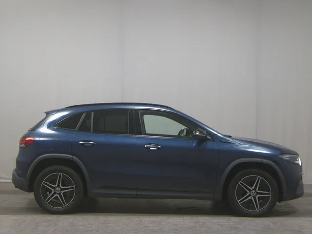 Mercedes-Benz EQA 250 AMG-Line