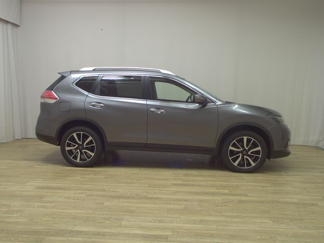 NISSAN X-Trail 2.0 DCI 4x4 N-Vision Pano Navi 360° NISSAN X-Trail 2.0 DCI 4x4 N-Vision Pano Navi 360°