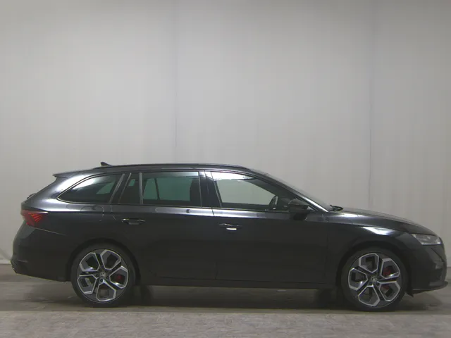 Skoda Octavia Kombi 2.0 TSI RS