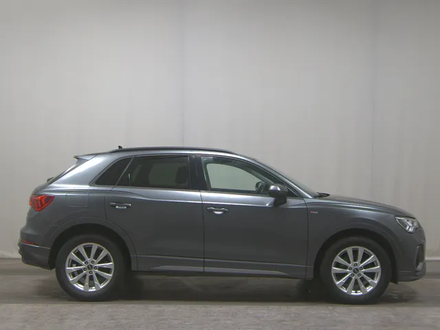 Audi Q3 35 TDI S-Line