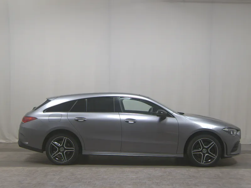 Mercedes-Benz CLA 250 Shooting Brake e AMG-Line Night Pano LED - fotografija vozila