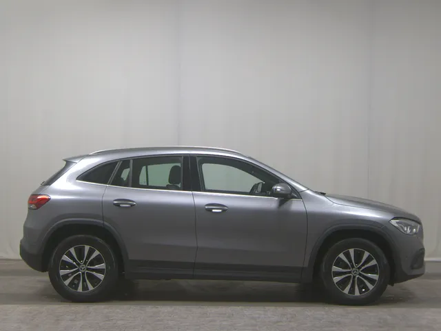 Mercedes-Benz GLA 200 d Style