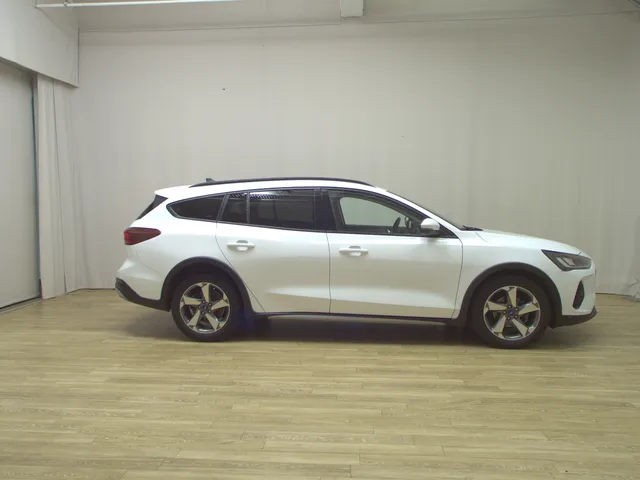 Ford Focus Turnier 1.0 EB Active