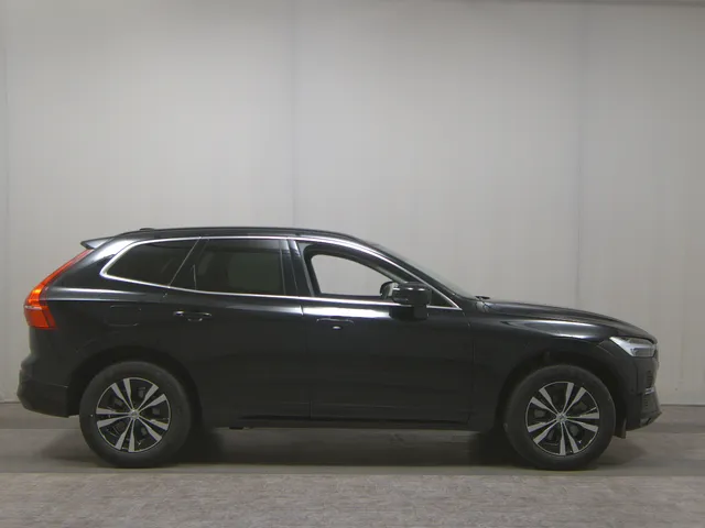Volvo XC60 B4 Momentum Pro