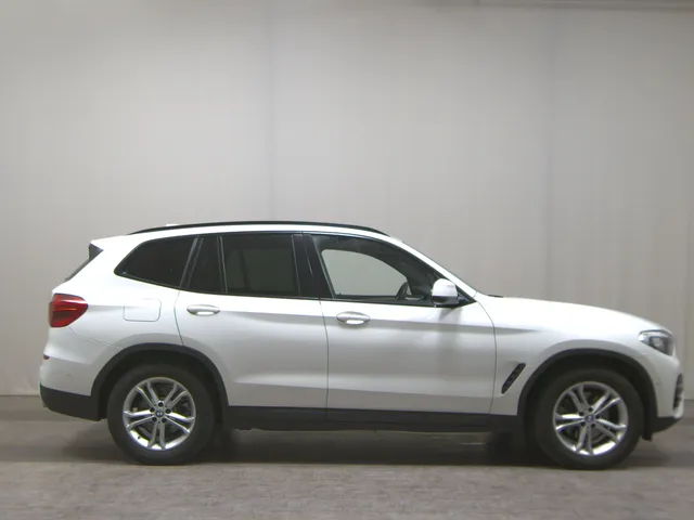 BMW X3 xDrive20d Advantage