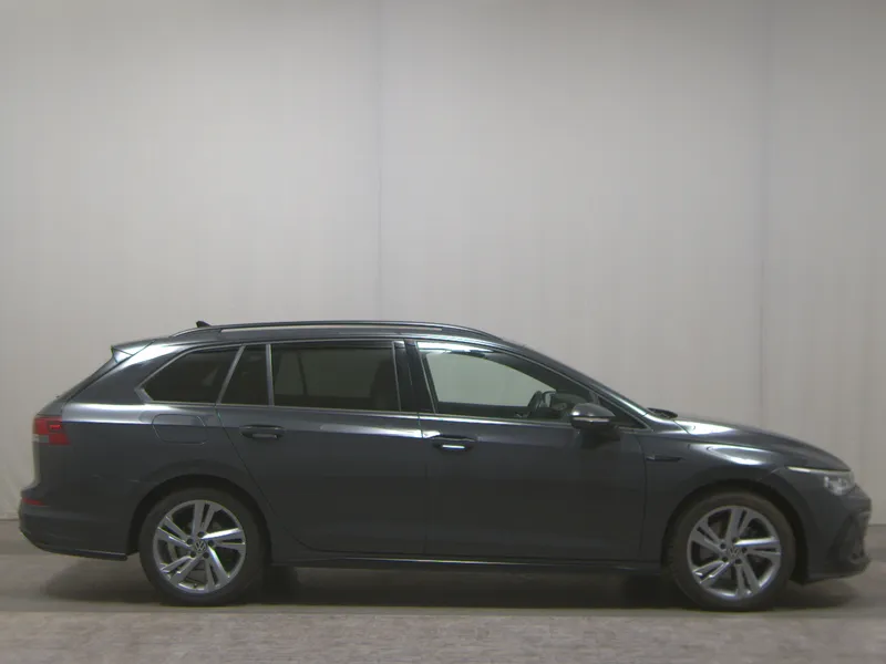 Volkswagen Golf Var. 2.0 TDI R-Line NAVI DC LED Kamera ACC - fotografija vozila