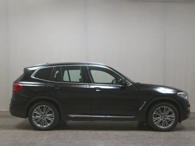 BMW X3 xDrive20i Luxury-Line