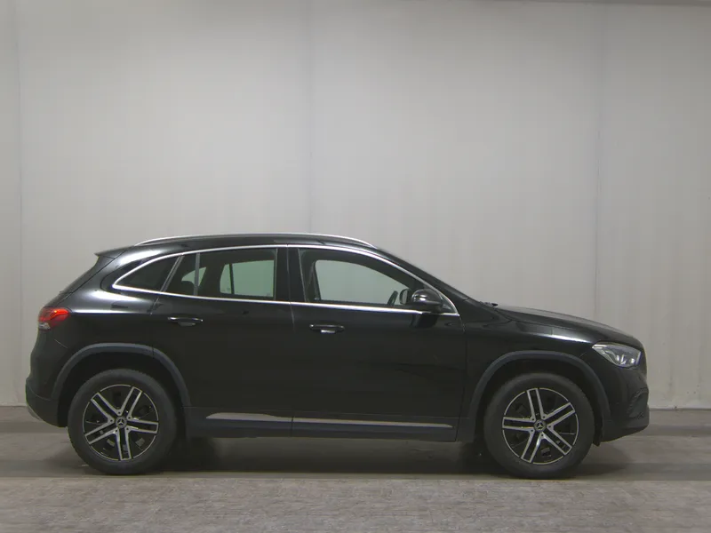 Mercedes-Benz GLA 220 d Progressive
