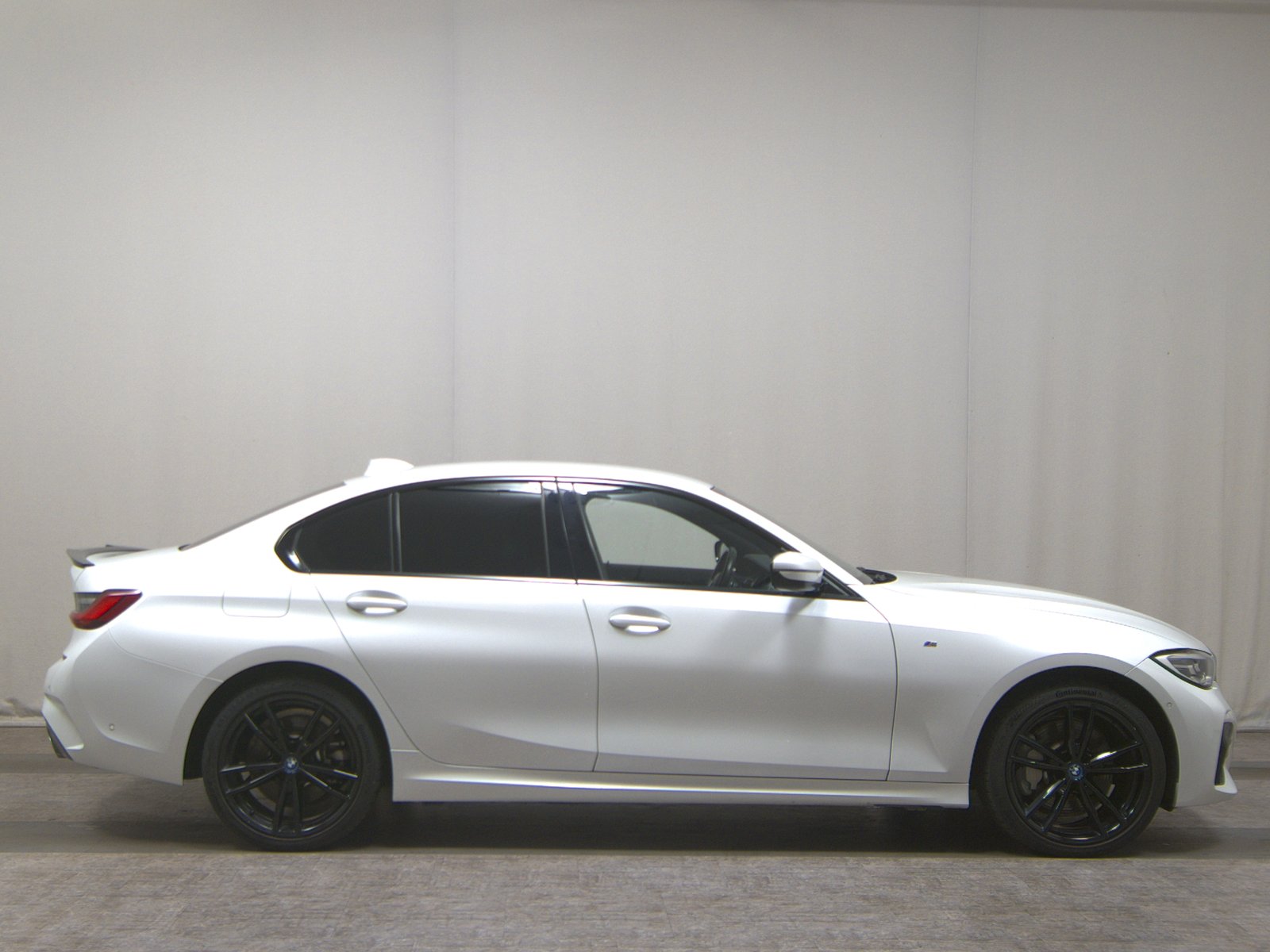 BMW 330e