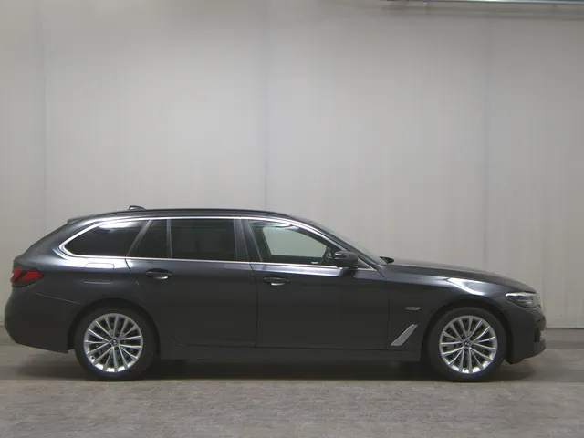 BMW 530e Touring
