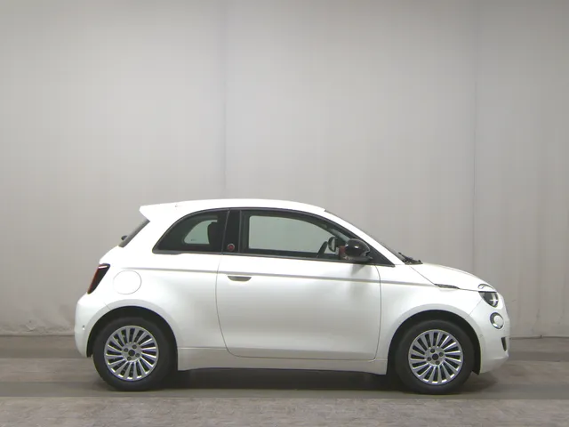 Fiat 500 red
