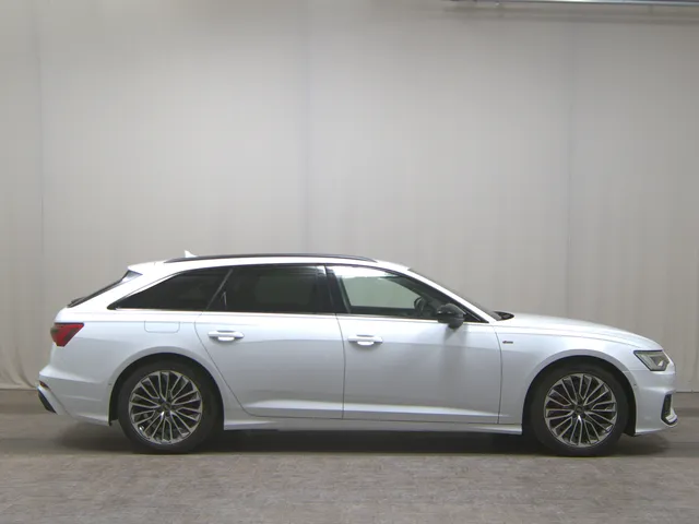 Audi A6 Avant 55 TFSI e Qu. S-Line