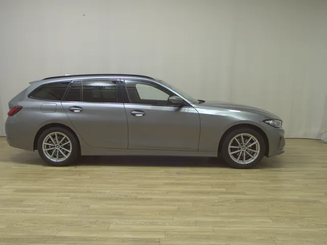 BMW 318iA Touring