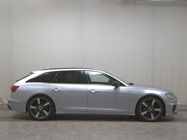 Audi A6 Avant 55 TFSI e Qu. S-Line