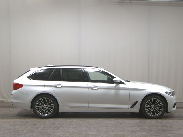BMW 520d Touring Sport-Line NAVI ANDROID KLIMAAUT SHZ PDC BMW 520d Touring Sport-Line NAVI ANDROID KLIMAAUT SHZ PDC