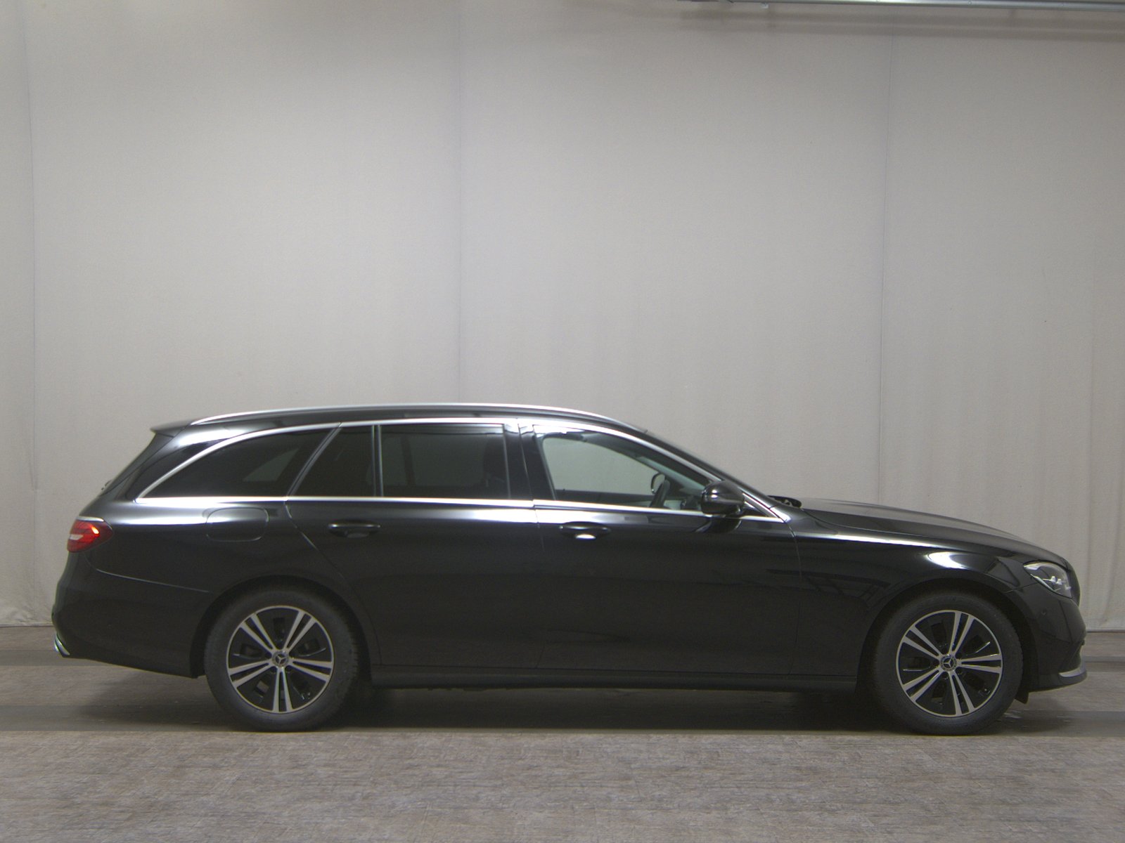 Mercedes-Benz E 220 T d