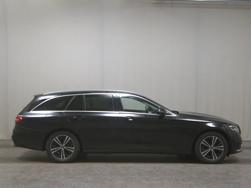 Mercedes-Benz E 220 T d Avantgarde
