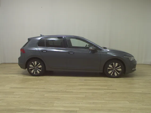 Volkswagen Golf-8 2.0 TDI Move
