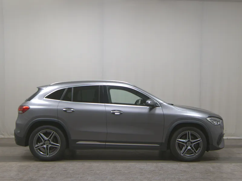 Mercedes-Benz GLA 200 AMG-Line