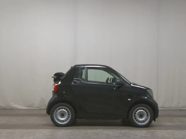 smart ForTwo EQ Cabrio Pure
