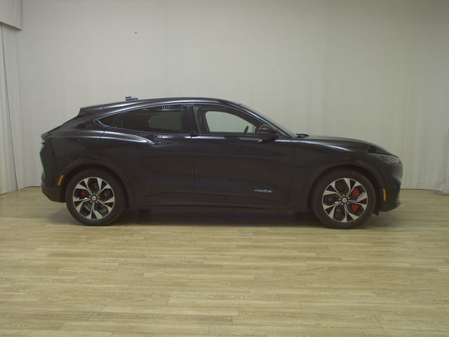 FORD Mustang Mach-E AWD AWD LEDER NAVI LED KAMERA FORD Mustang Mach-E AWD AWD LEDER NAVI LED KAMERA