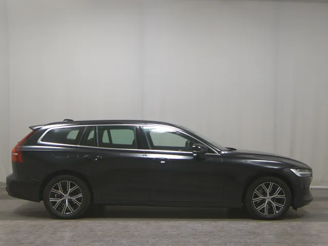 Volvo V60 B4