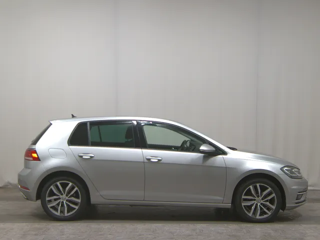 Volkswagen Golf-7 2.0 TDI Highline