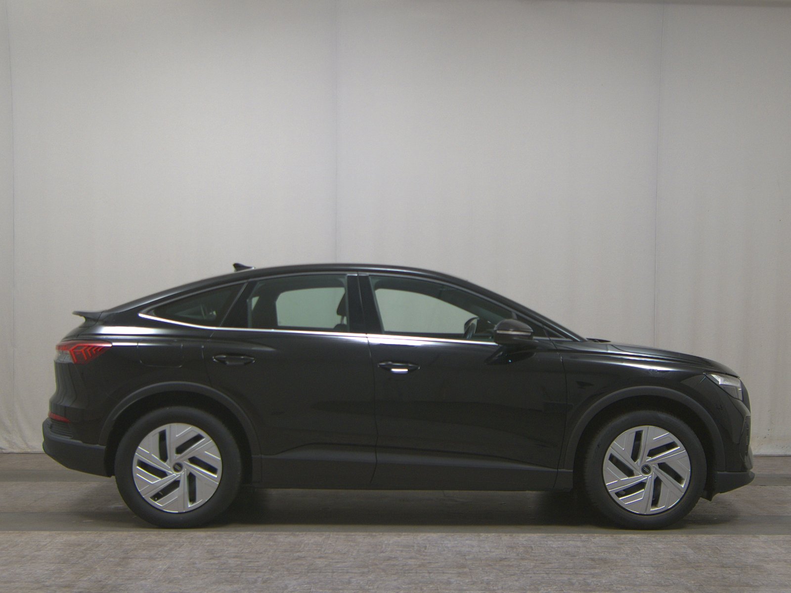Audi Q4