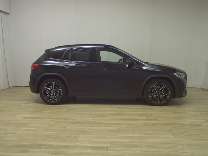 Mercedes-Benz GLA 220 d 4M AMG-Line