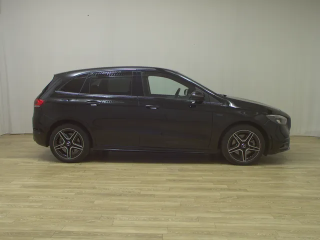 Mercedes-Benz B 250 e AMG-Line