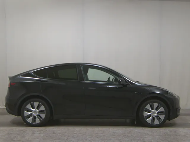 Tesla Model Y Long Range