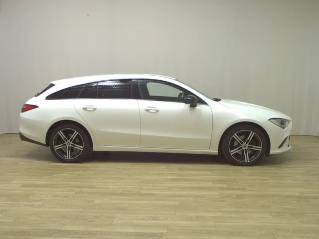 Mercedes-Benz CLA 200 d Progressive