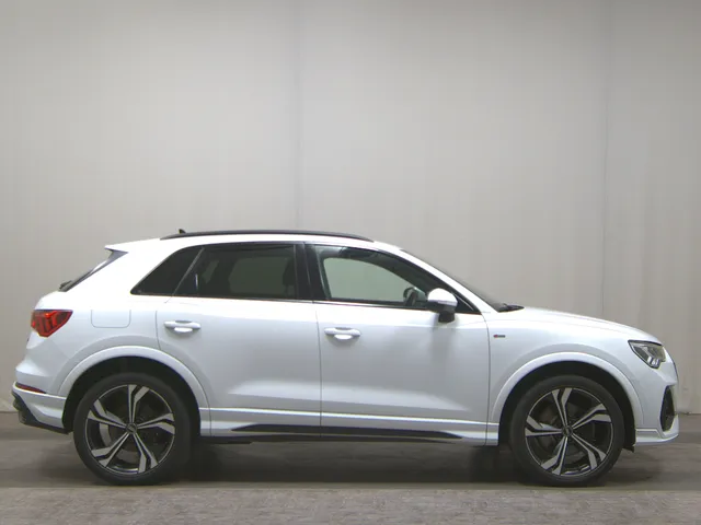 Audi Q3 45 TFSI e S-Line
