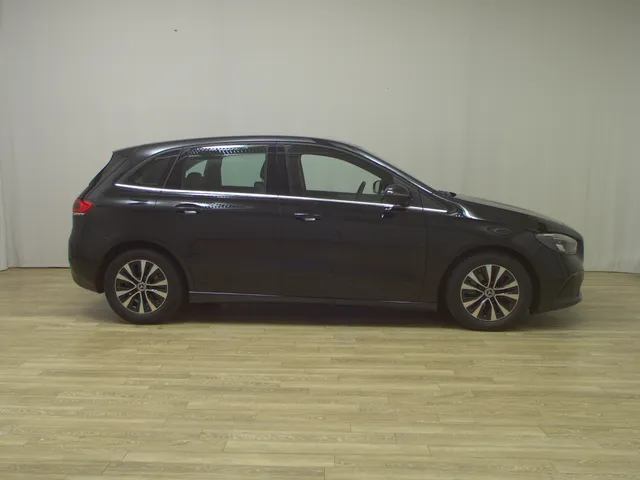 Mercedes-Benz B 180 d