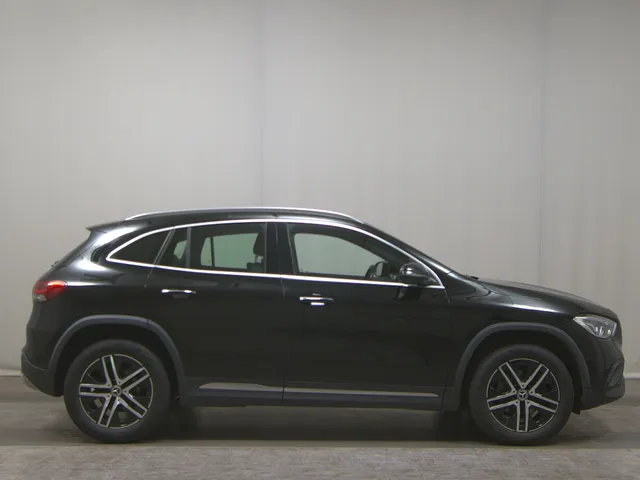 Mercedes-Benz GLA 200 d Progressive