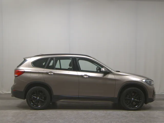BMW X1 sDrive20i Sport-Line