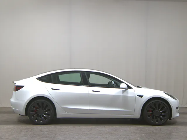 Tesla Model 3 Performance AWD