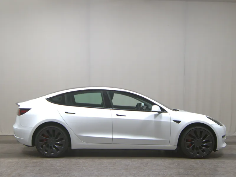 Tesla Model 3 Performance AWD