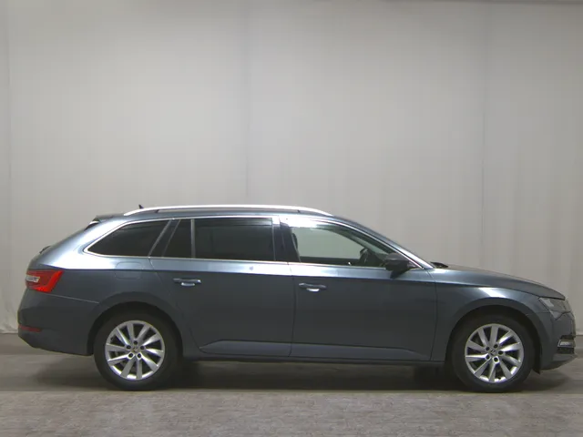 Skoda Superb Kombi 2.0 TDI Style