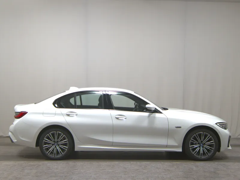 BMW 330e M-Sport