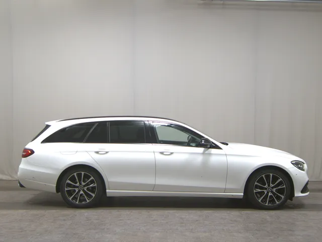 Mercedes-Benz E 220 T d Avantgarde