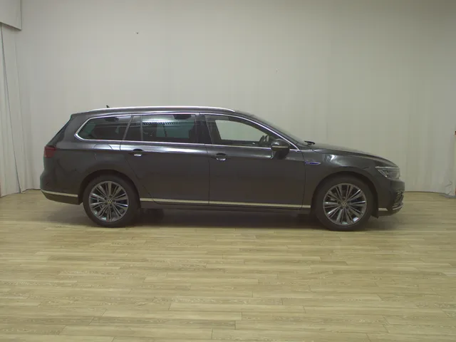 Volkswagen Passat Variant GTE 1.4 TSI RFK 360°