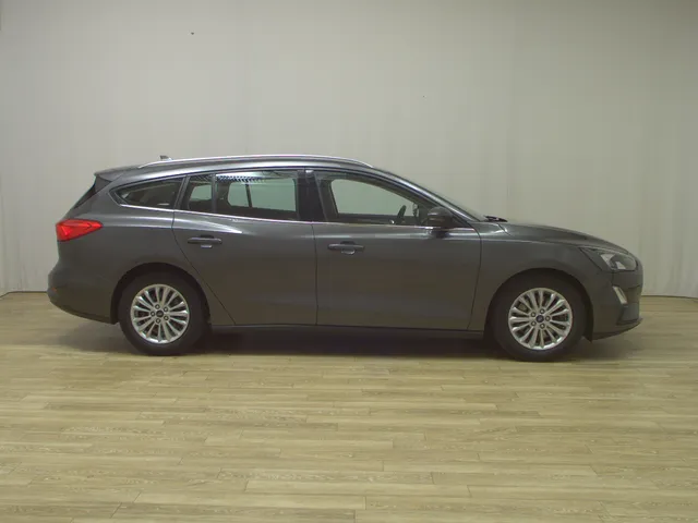 Ford Focus Turnier 1.5 EB Titanium