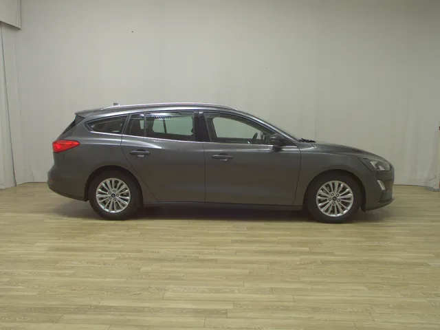 Ford Focus Turnier 1.5 EB Titanium
