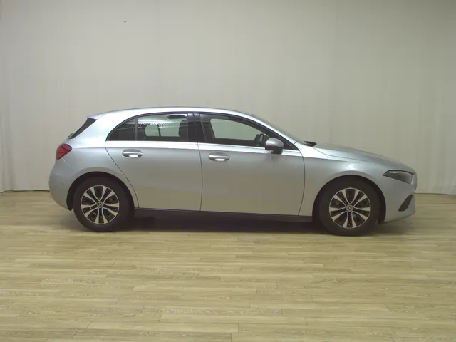 Mercedes-Benz A 180 d