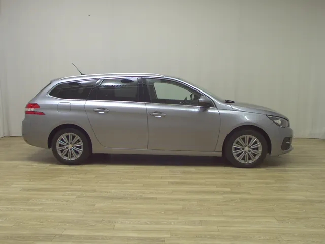 Peugeot 308 1.5 BlueHDi 130 Allure
